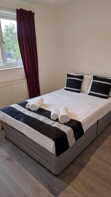 Coolfin House-Close To Excel, Contractors, Relocators, Paid Parking Villa Londra Esterno foto