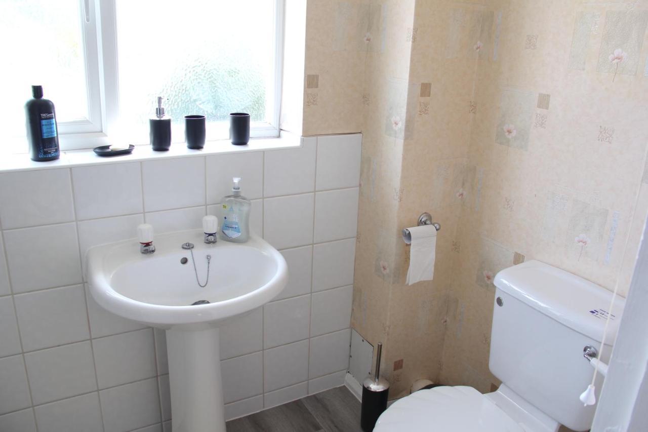 Coolfin House-Close To Excel, Contractors, Relocators, Paid Parking Villa Londra Esterno foto